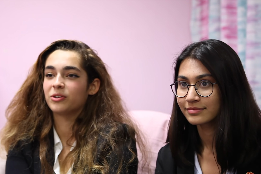 Leighton Park student girls