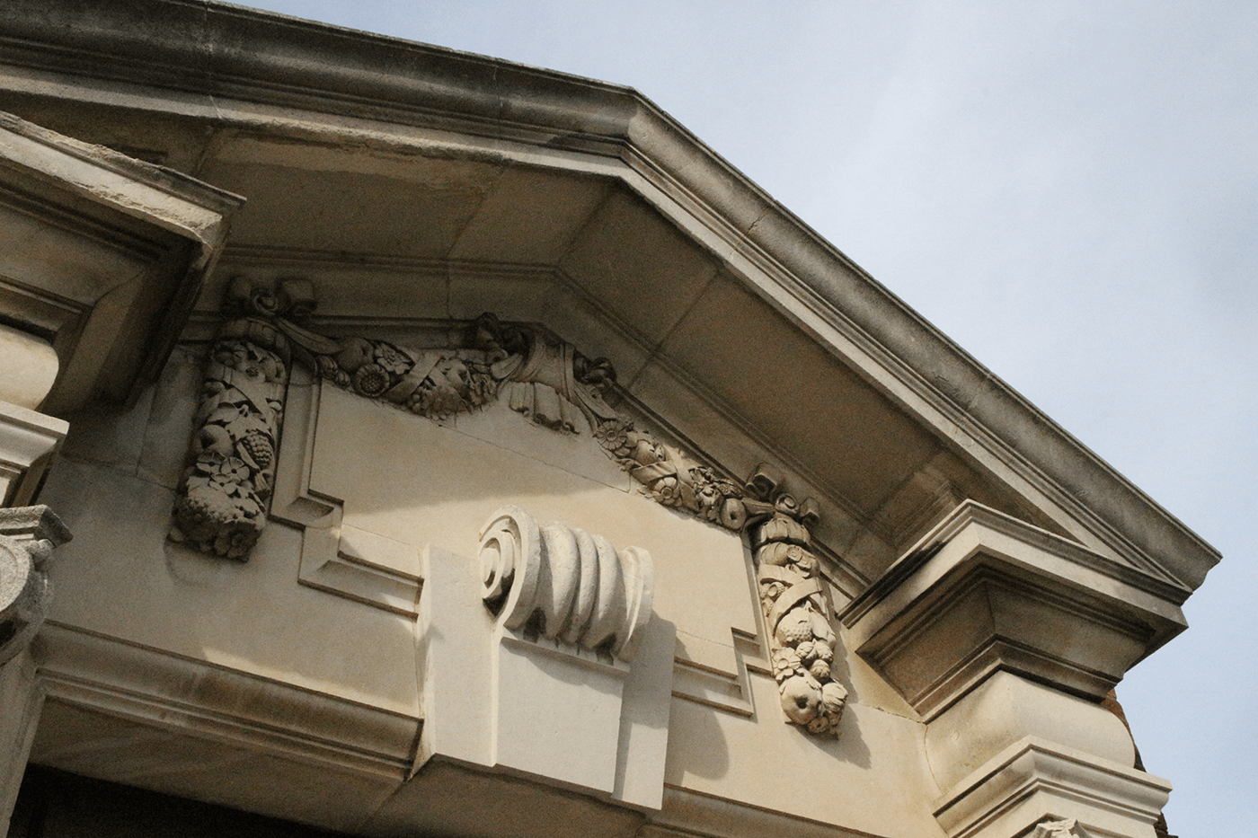 Decorative stone work at Leighton Park