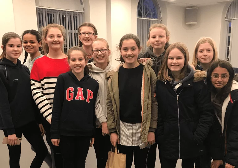 Group of young Leighton Park girls smiling