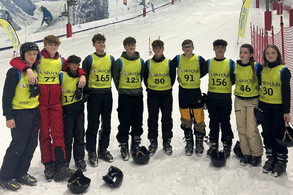Leighton Park School students competing at the ISA Indoor Skiing Championships in Hemel Hamstead