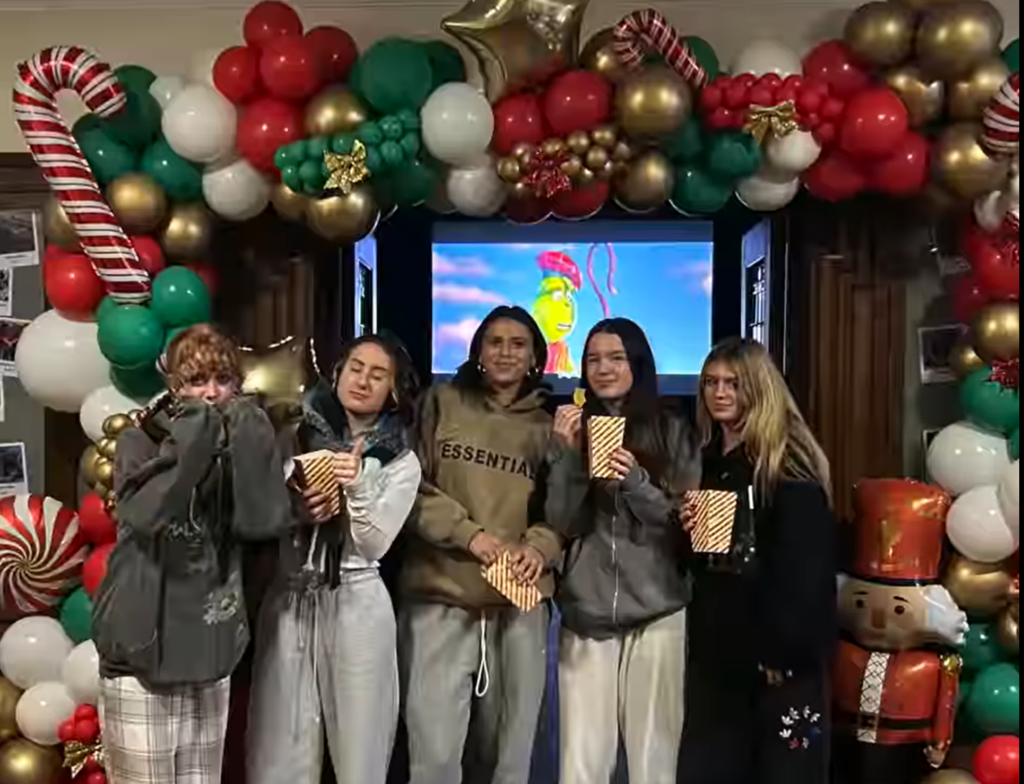 Festive Flicks For Years 10 and 11 - Leighton Park